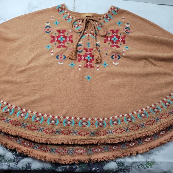 Emmer & Oat Southwestern Boho Faux Suede Poncho size M/L - Picture 5 of 13